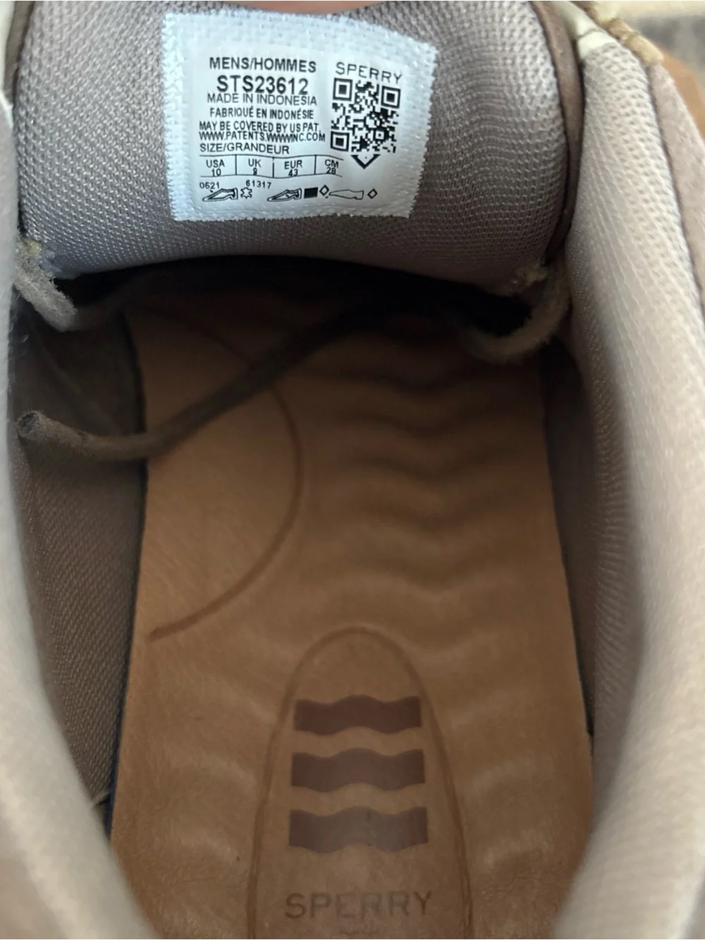 Sperry Brown Leather Suede Chukka Boots with White Sole Men’s 10 M Plush Wave